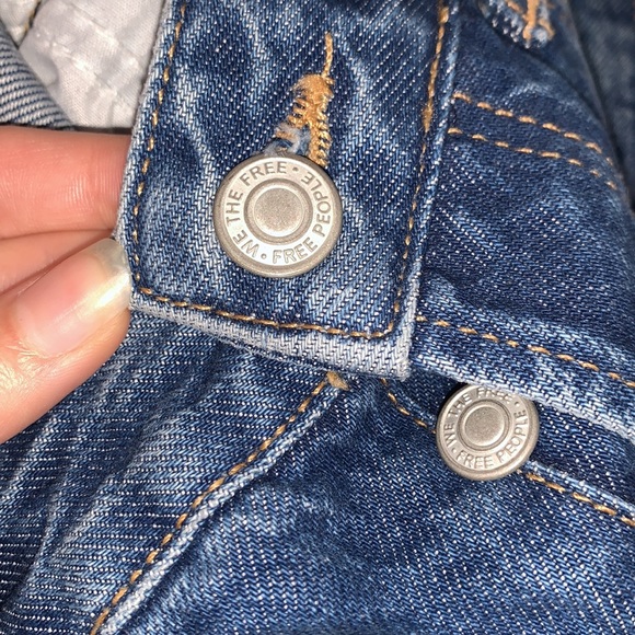 Free People | Distressed Frayed Hem Denim Jeans Size 26 - Picture 10 of 11